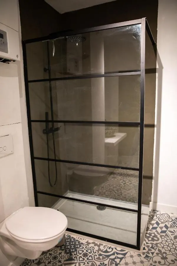 Cozy Apartment In Antwerp- Shuttle To Tomorrowland Possible 0*, Antwerp
